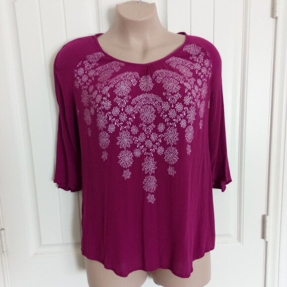 Catherines Women's 3/4 Sleeve Embroidered Top OX Fuchsia Rayon - Picture 1 of 5